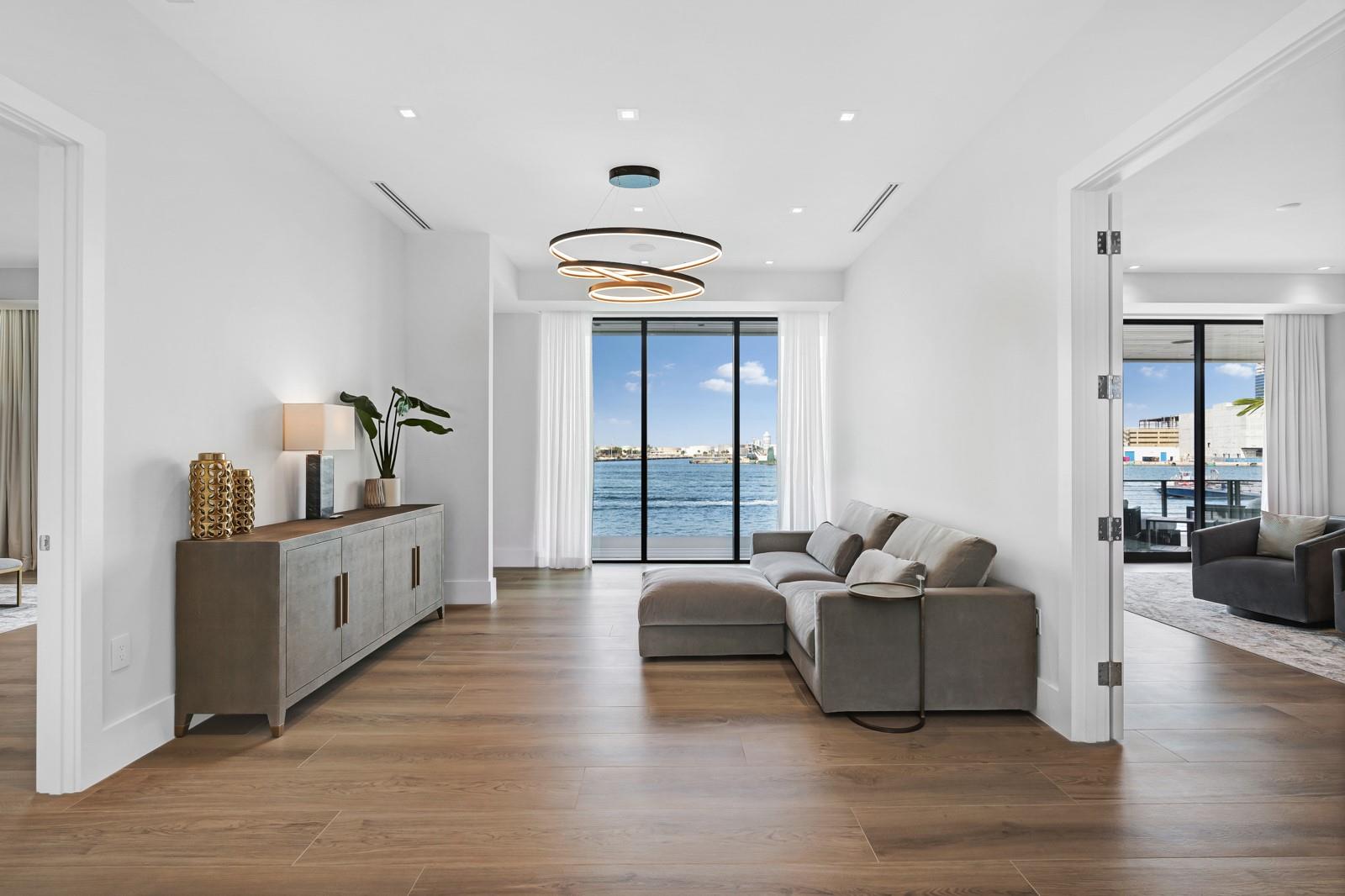 1957 Harbourview Drive, Fort Lauderdale, FL 33316