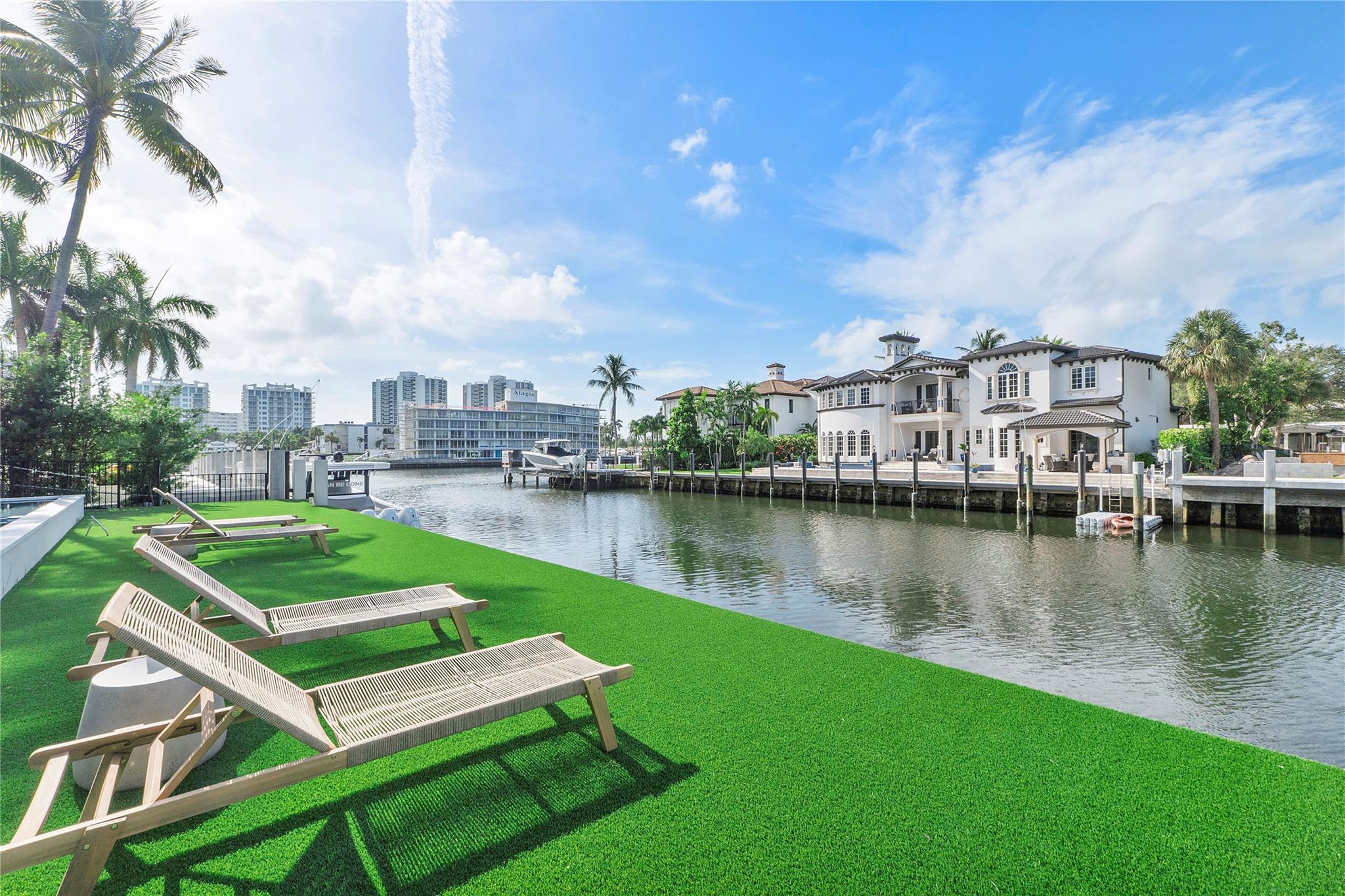 2880 NE 28th Street, Fort Lauderdale, FL 33306