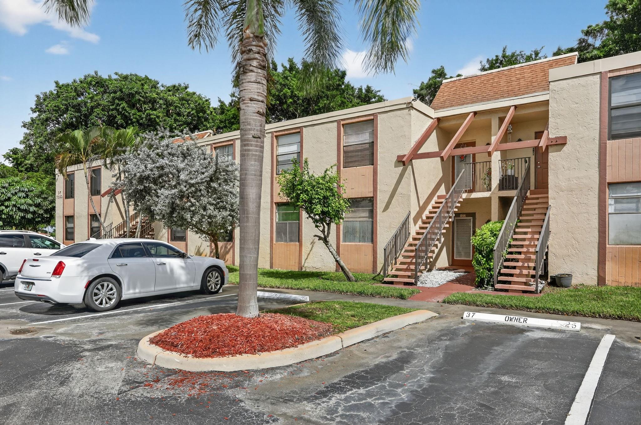 Photo for 7360 NW 18th Street, 103, Margate, FL 33063 - listing #FX-10530191 7360 NW 18th Street, 103, Margate, FL 33063