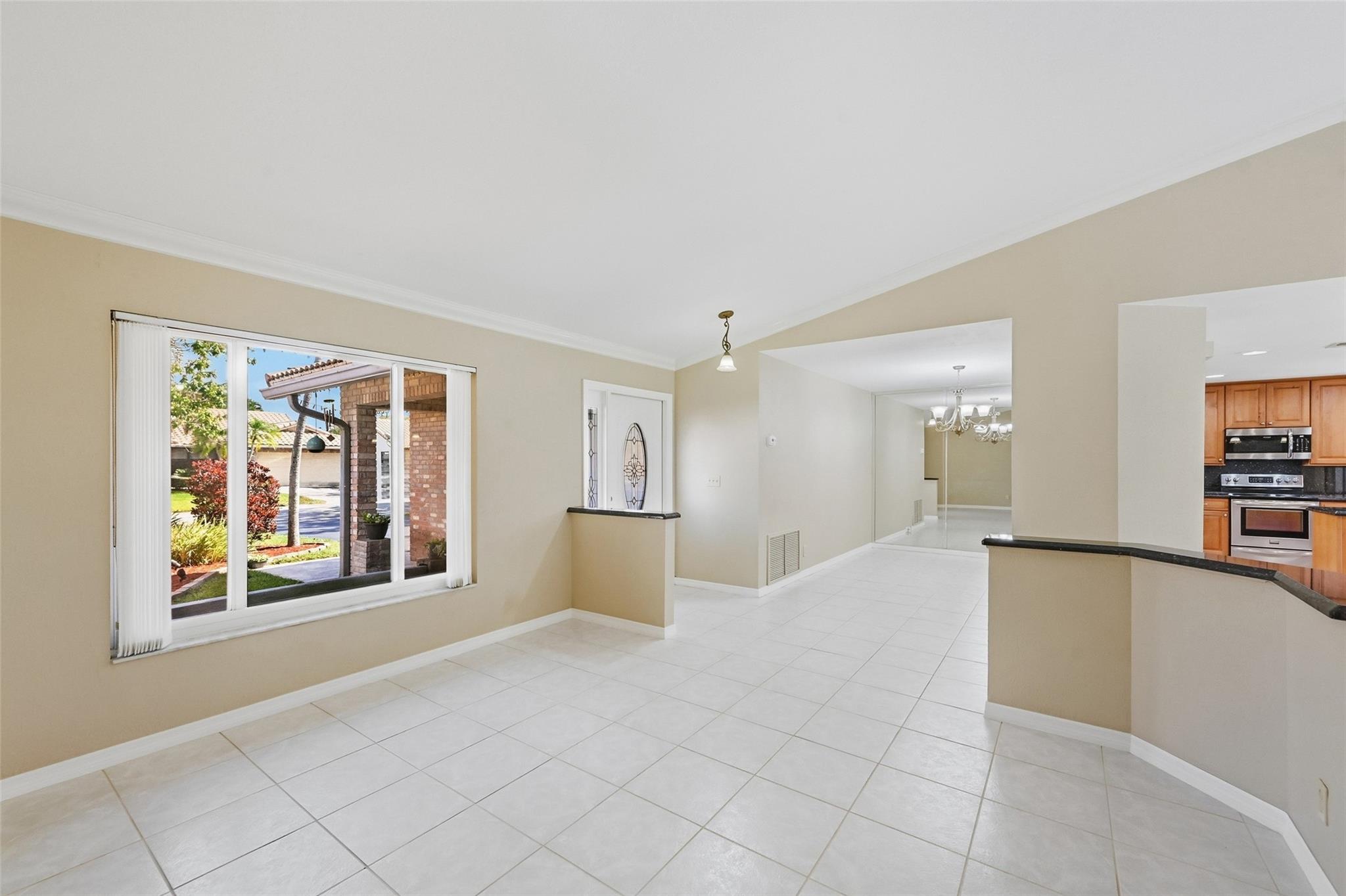 392 NW 113th Terrace, Coral Springs, FL 33071