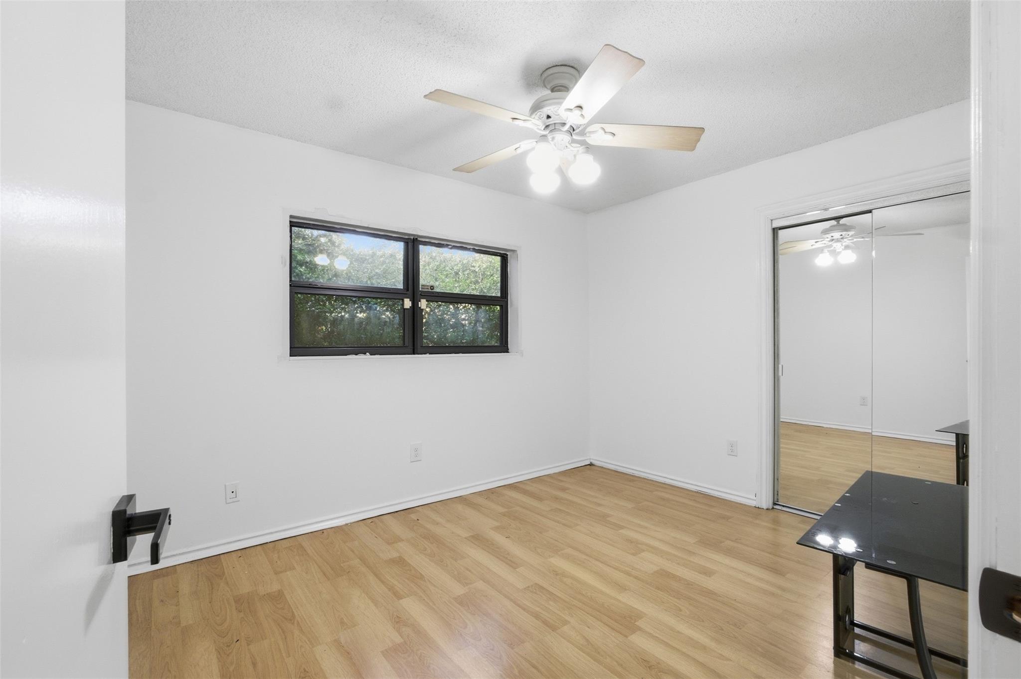 2702 NW 98th Way, Coral Springs, FL 33065