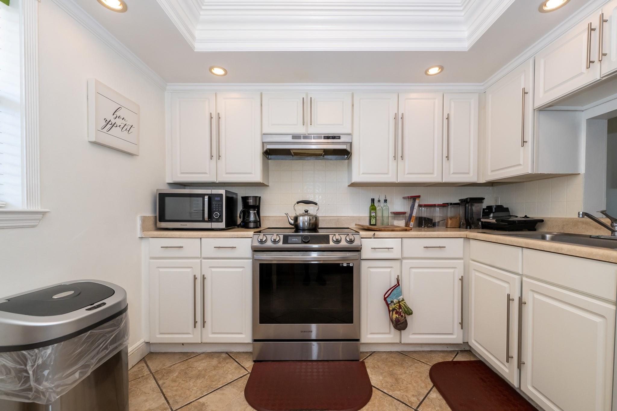 8821 NW 38th Drive 205A, Coral Springs, FL 33065