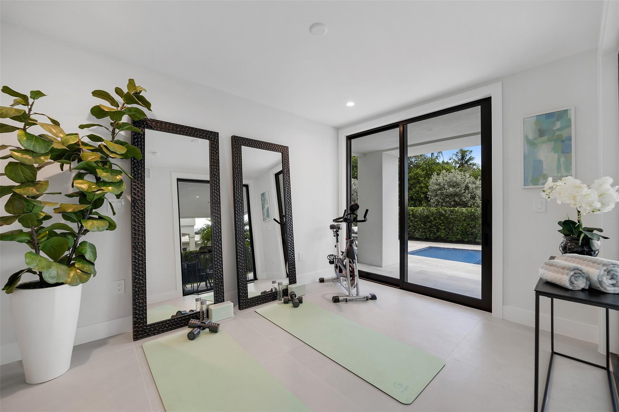 1813 N Fort Lauderdale Beach Boulevard, Fort Lauderdale, FL 33305