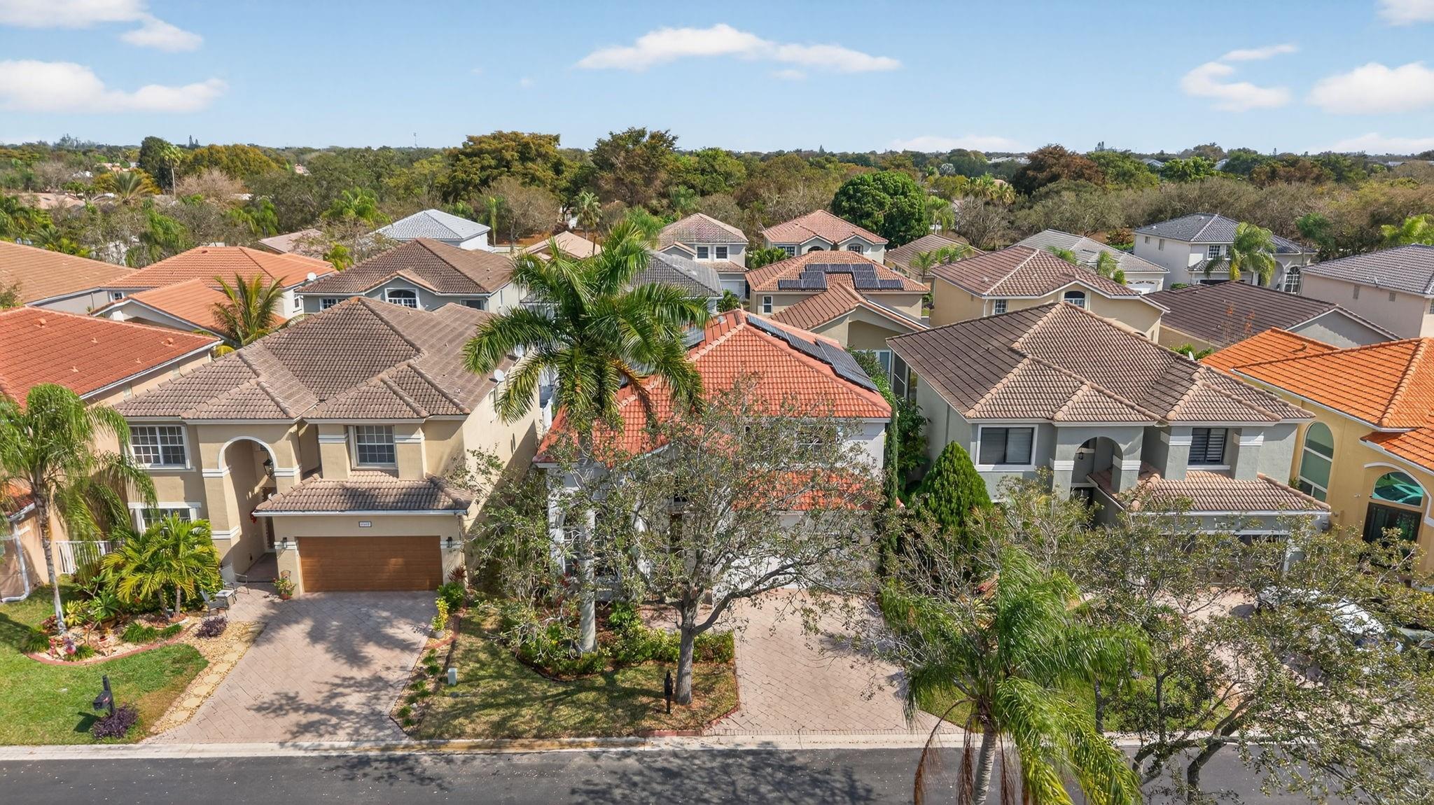 1055 NW 117th Avenue, Coral Springs, FL 33071