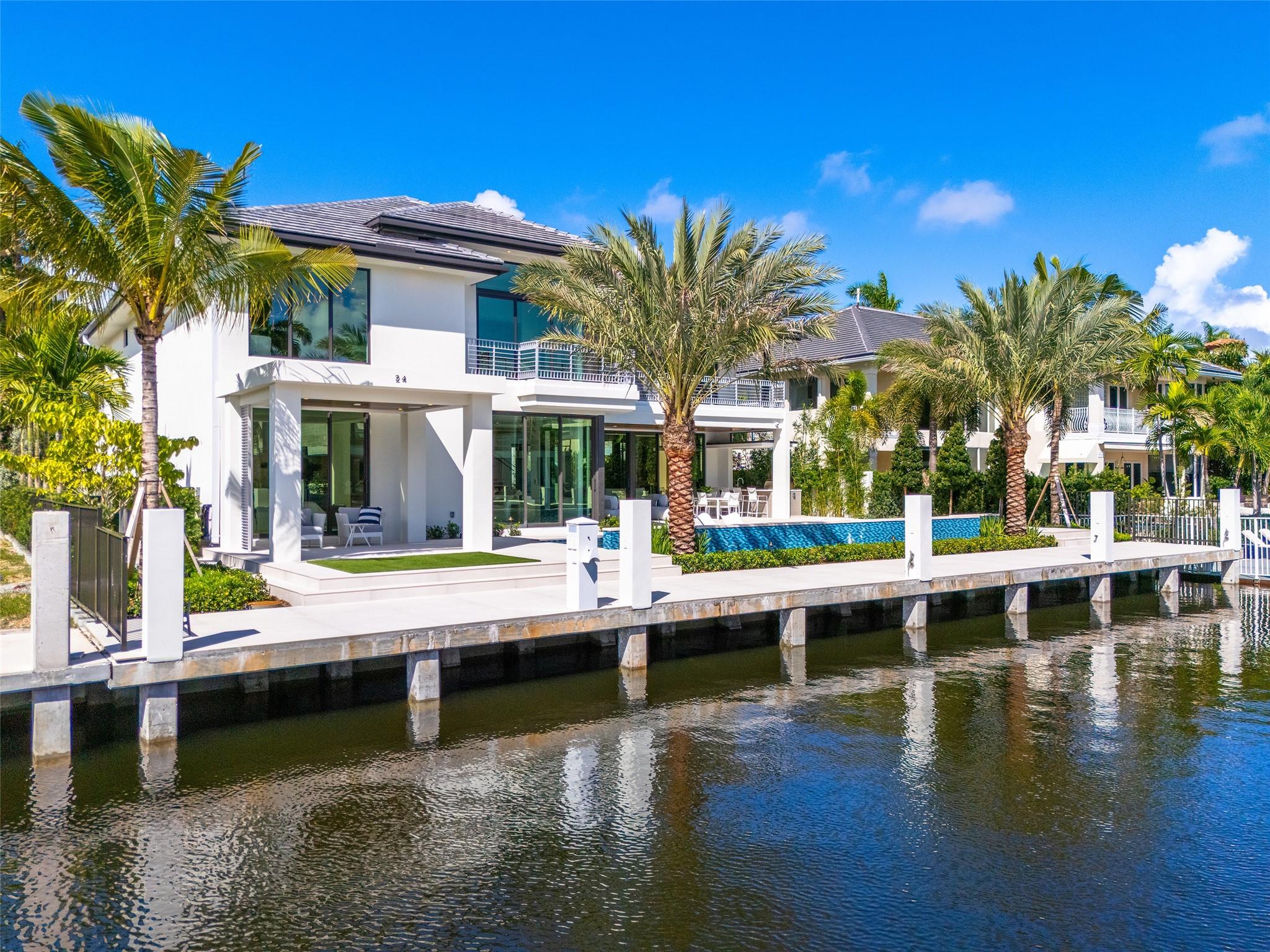 24 Fiesta Way, Fort Lauderdale, FL 33301