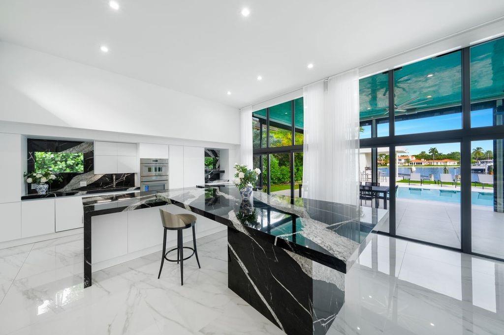 19 Gatehouse Road, Sea Ranch Lakes, FL 33308