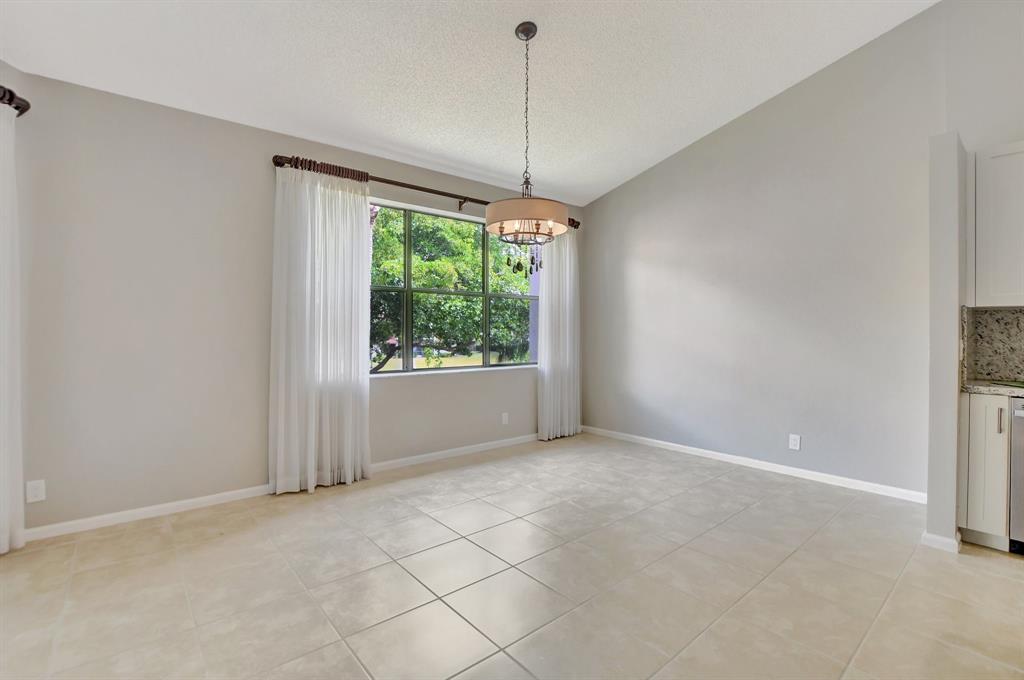 Photo for 5801 Coach House Circle, Unit E, Boca Raton, FL 33486 - Listing #FX-10436780 5801 Coach House Circle, Unit E, Boca Raton, FL 33486
