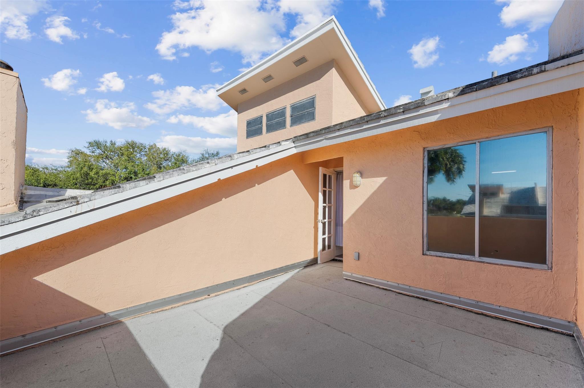 3951 Coral Springs Drive 21, Coral Springs, FL 33065