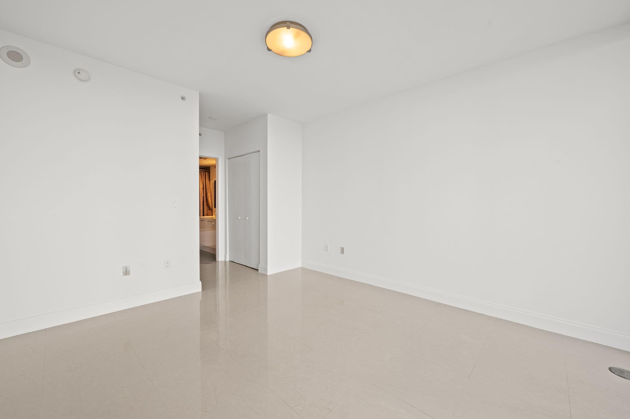 92 SW 3rd Street 1807, Miami, FL 33130