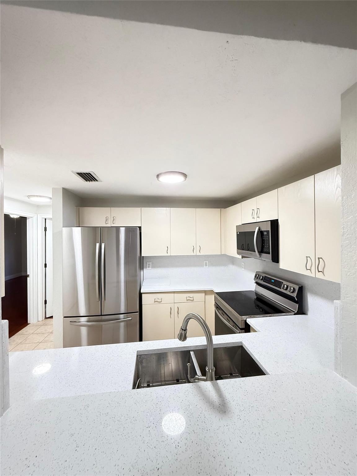 2901 Riverside Drive 102, Coral Springs, FL 33065