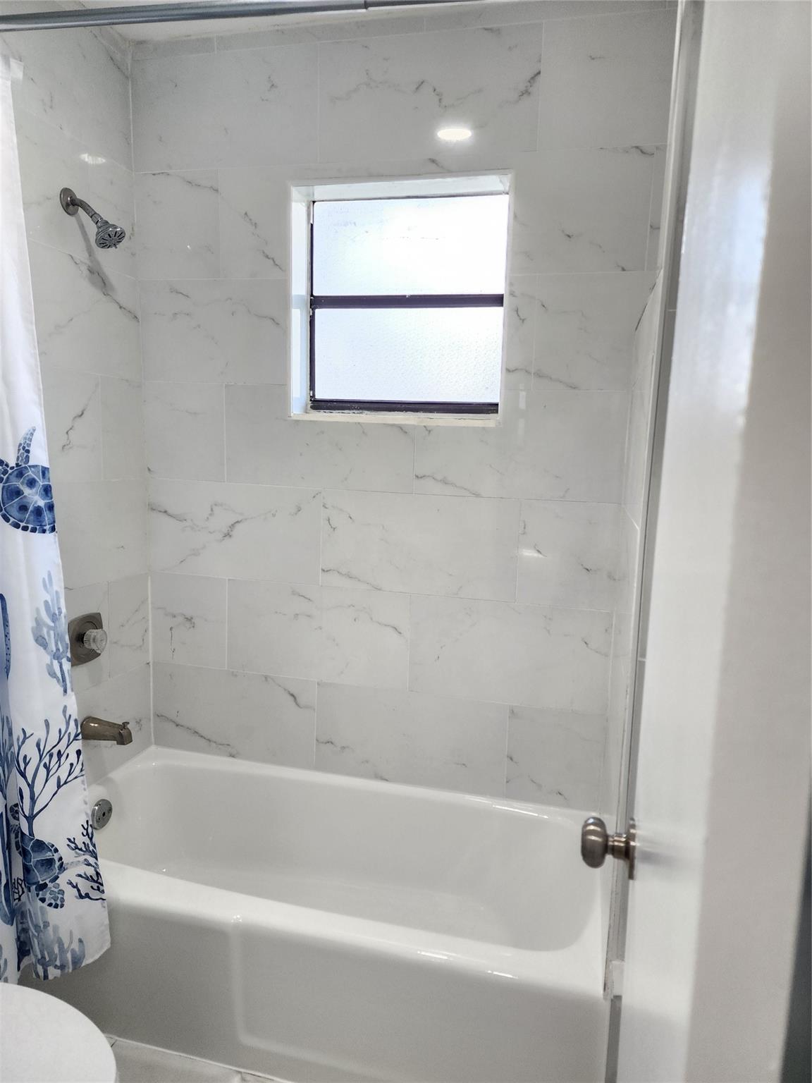 9150 NW 38th Drive 106, Coral Springs, FL 33065