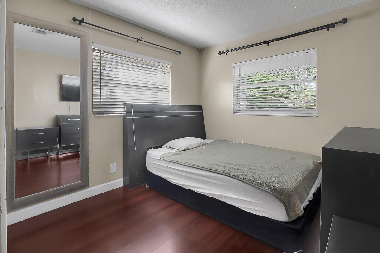 2440 NW 98th Lane, Coral Springs, FL 33065