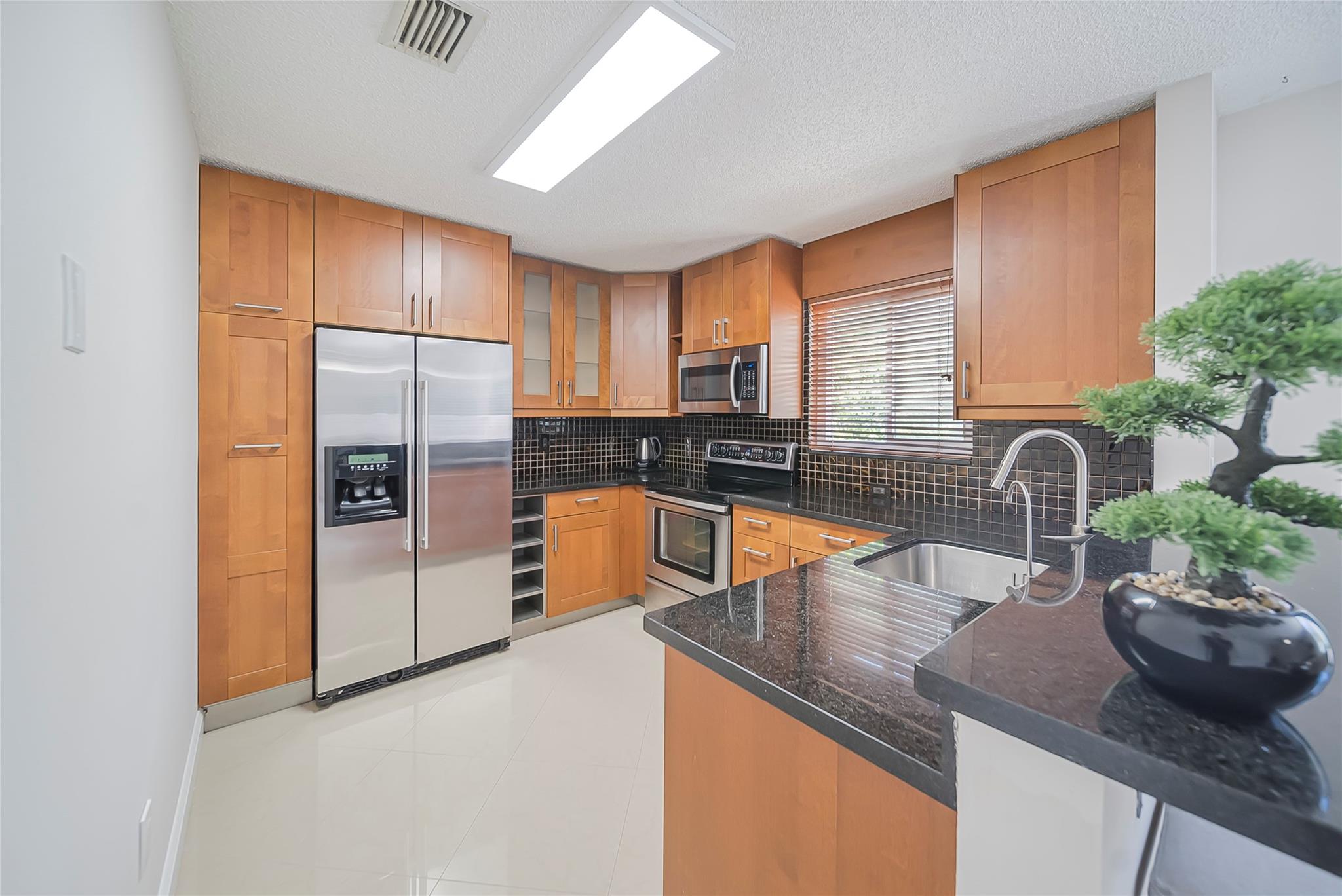 Photo for 117 NW 118th Drive, Coral Springs, FL 33071 - Listing #FX-10516140 117 NW 118th Drive, Coral Springs, FL 33071