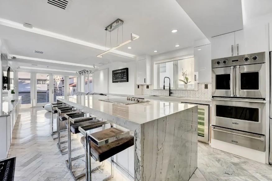 124 11th Street, Miami Beach, FL 33139