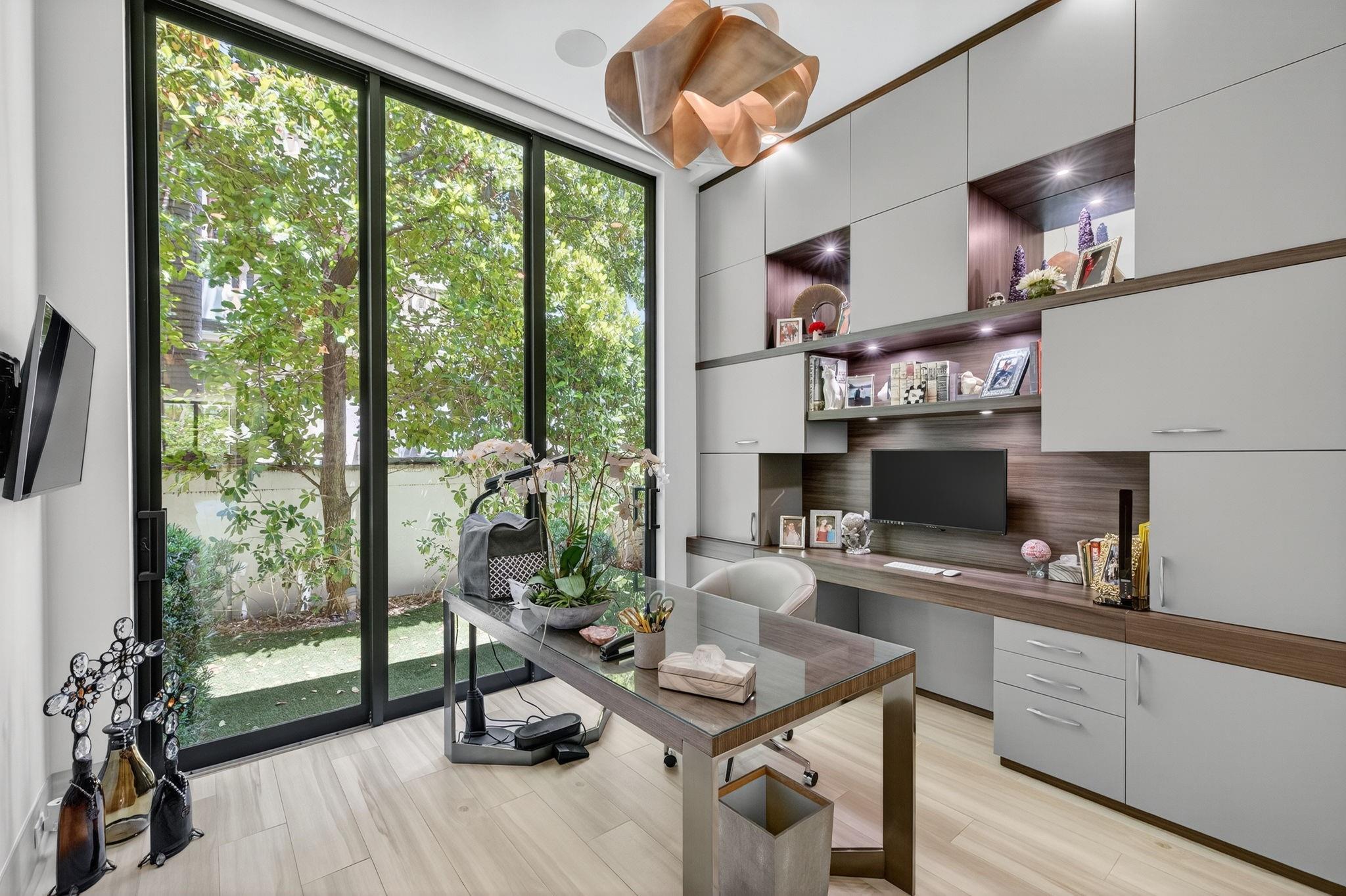 1 Royal Palm Drive, Fort Lauderdale, FL 33301