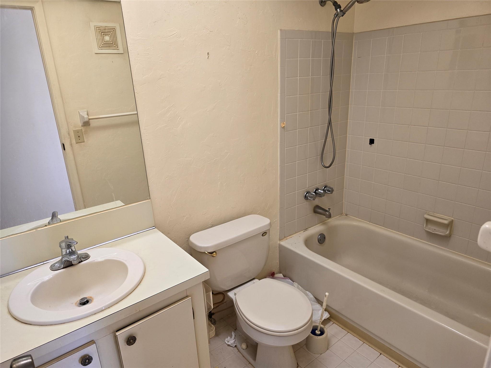 Photo for 11440 NW 46th Place, Sunrise, FL 33323 - Listing #FX-10509783 11440 NW 46th Place, Sunrise, FL 33323