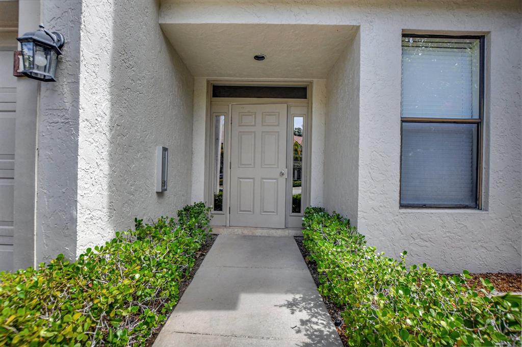 Photo for 5801 Coach House Circle, Unit E, Boca Raton, FL 33486 - Listing #FX-10436780 5801 Coach House Circle, Unit E, Boca Raton, FL 33486