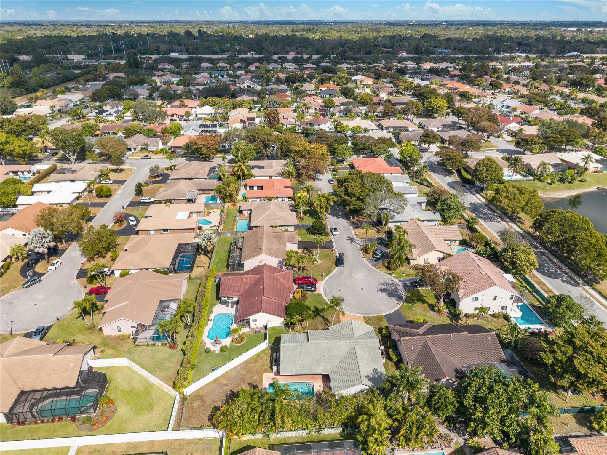 5302 NW 64th Way, Coral Springs, FL 33067