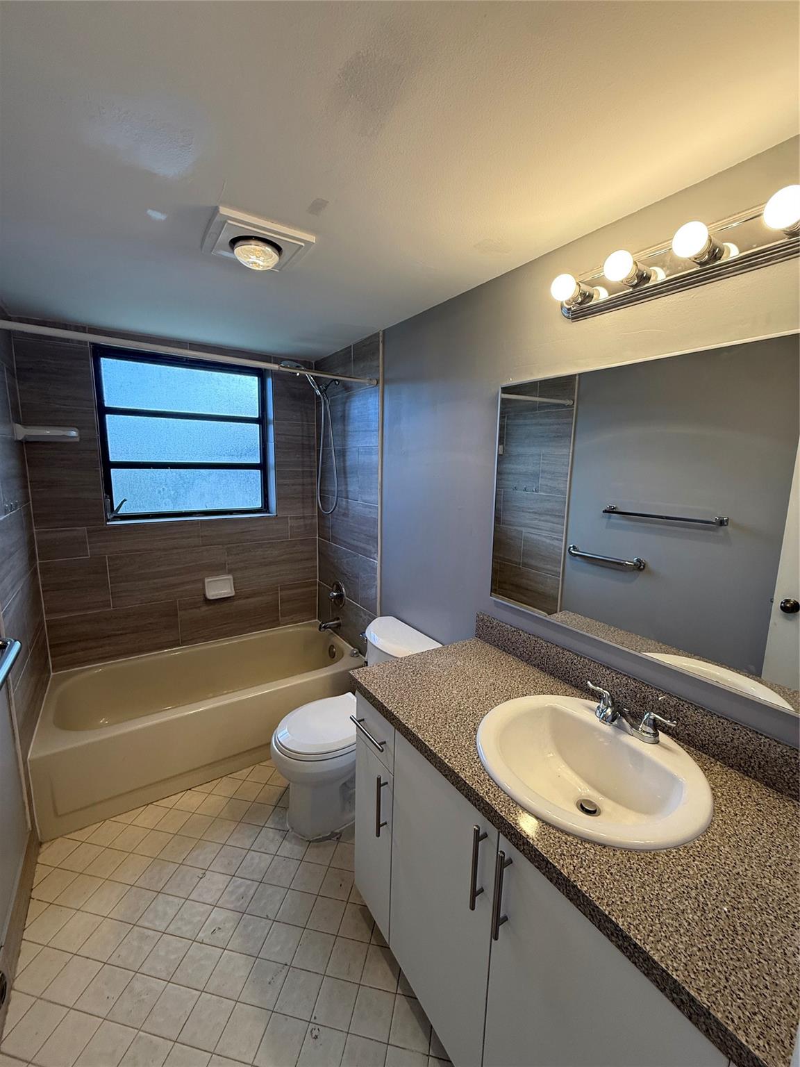 2033 Coral Ridge Drive 2033, Coral Springs, FL 33071