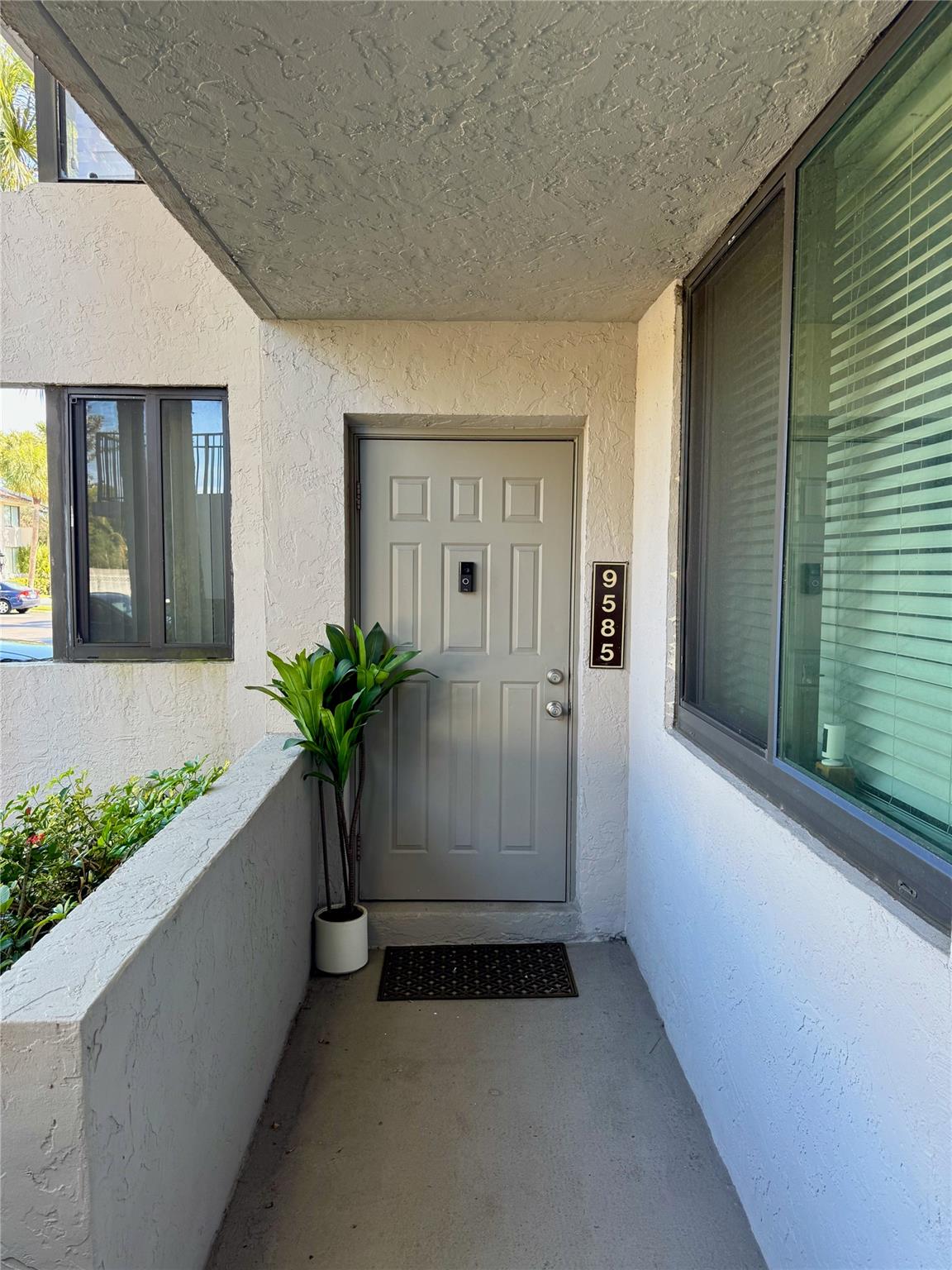 9585 SW 1st Court 9585, Coral Springs, FL 33071