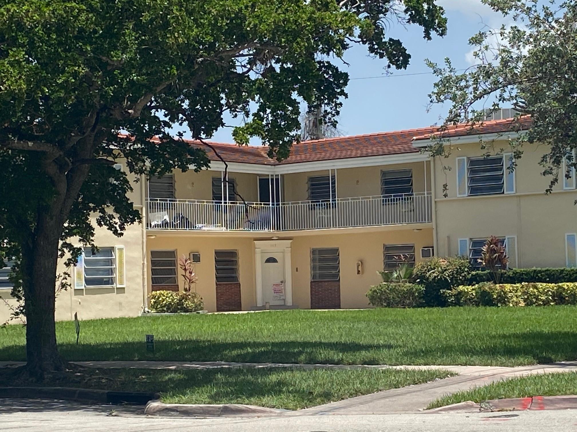 Photo for 107 Calabria Avenue, 3, Coral Gables, FL 33134 - listing #FX-10533817 107 Calabria Avenue, 3, Coral Gables, FL 33134