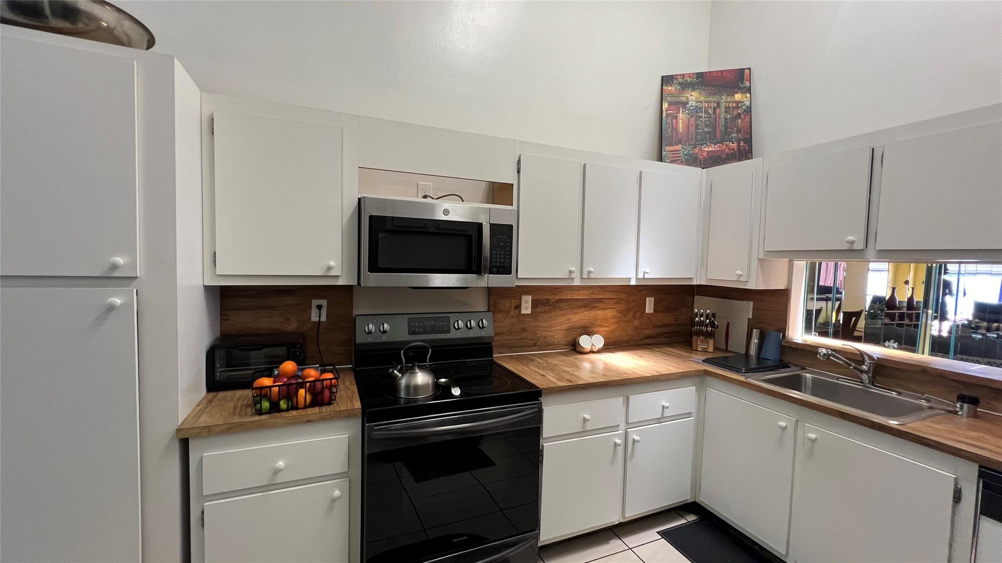 Photo for 538 NE 199th Terrace, 2L, Miami, FL 33179 - Listing #FX-10496734 538 NE 199th Terrace, 2L, Miami, FL 33179