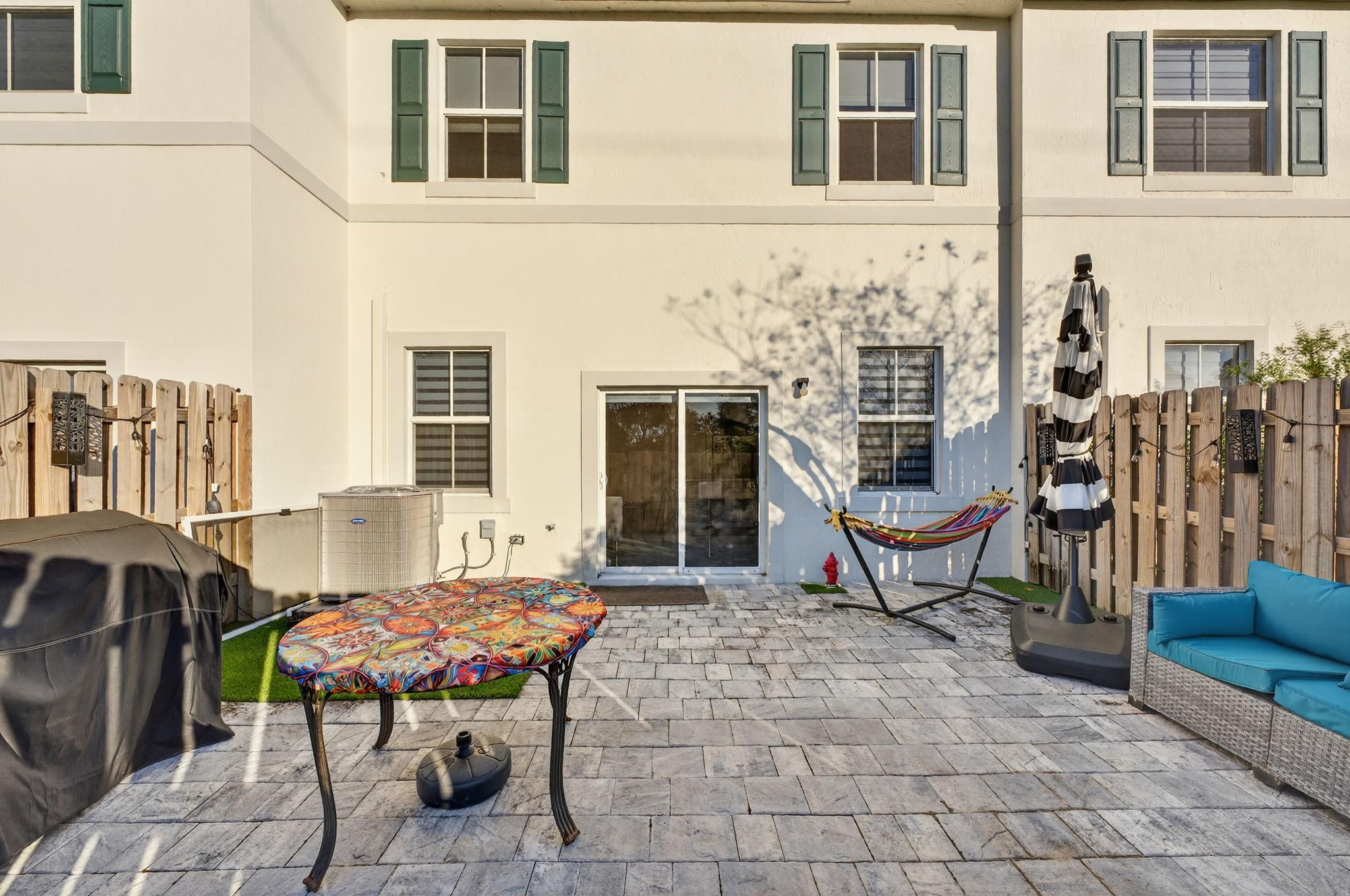 4668 NW 120th Way, Coral Springs, FL 33076