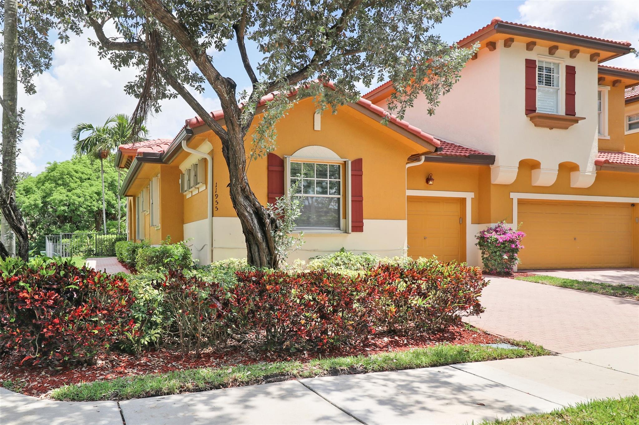 11955 NW 57th Mnr, Coral Springs, FL 33076