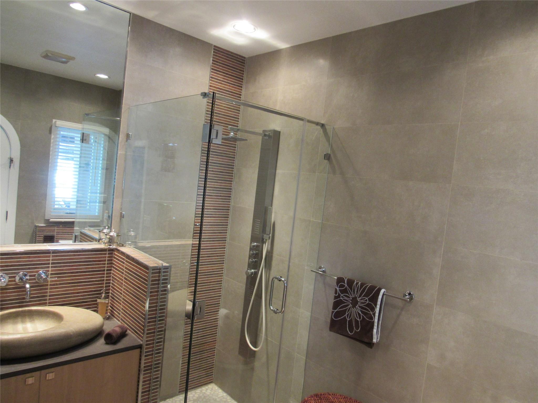 185 Palm Avenue, Miami Beach, FL 33139