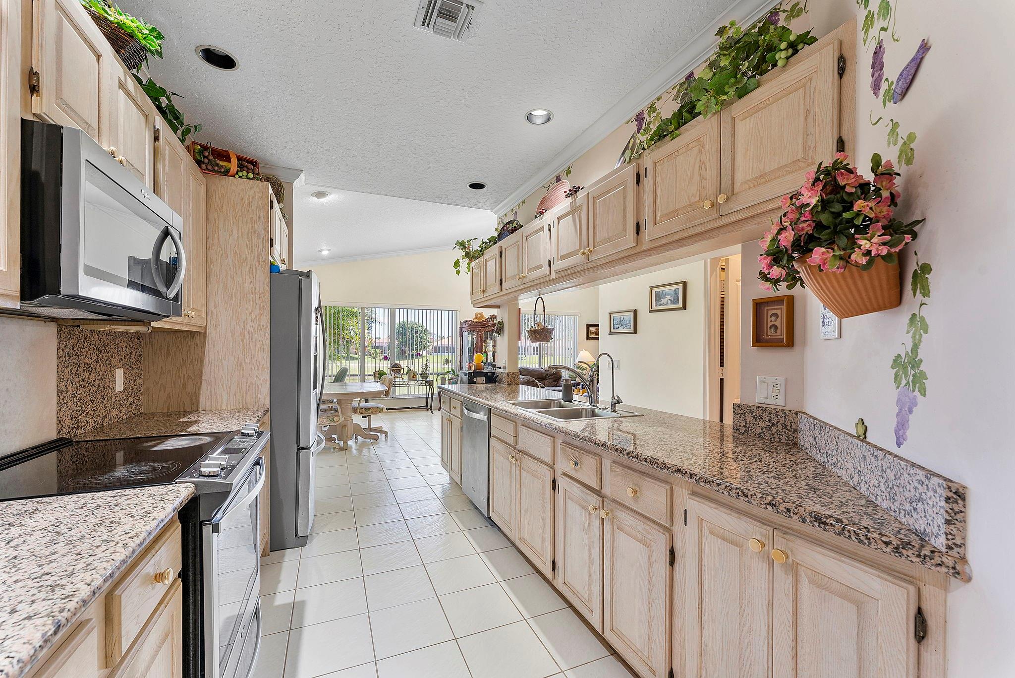Photo for 8564 Rolling Hills Boulevard, Lake Worth, FL 33467 - Listing #FX-10502996 8564 Rolling Hills Boulevard, Lake Worth, FL 33467
