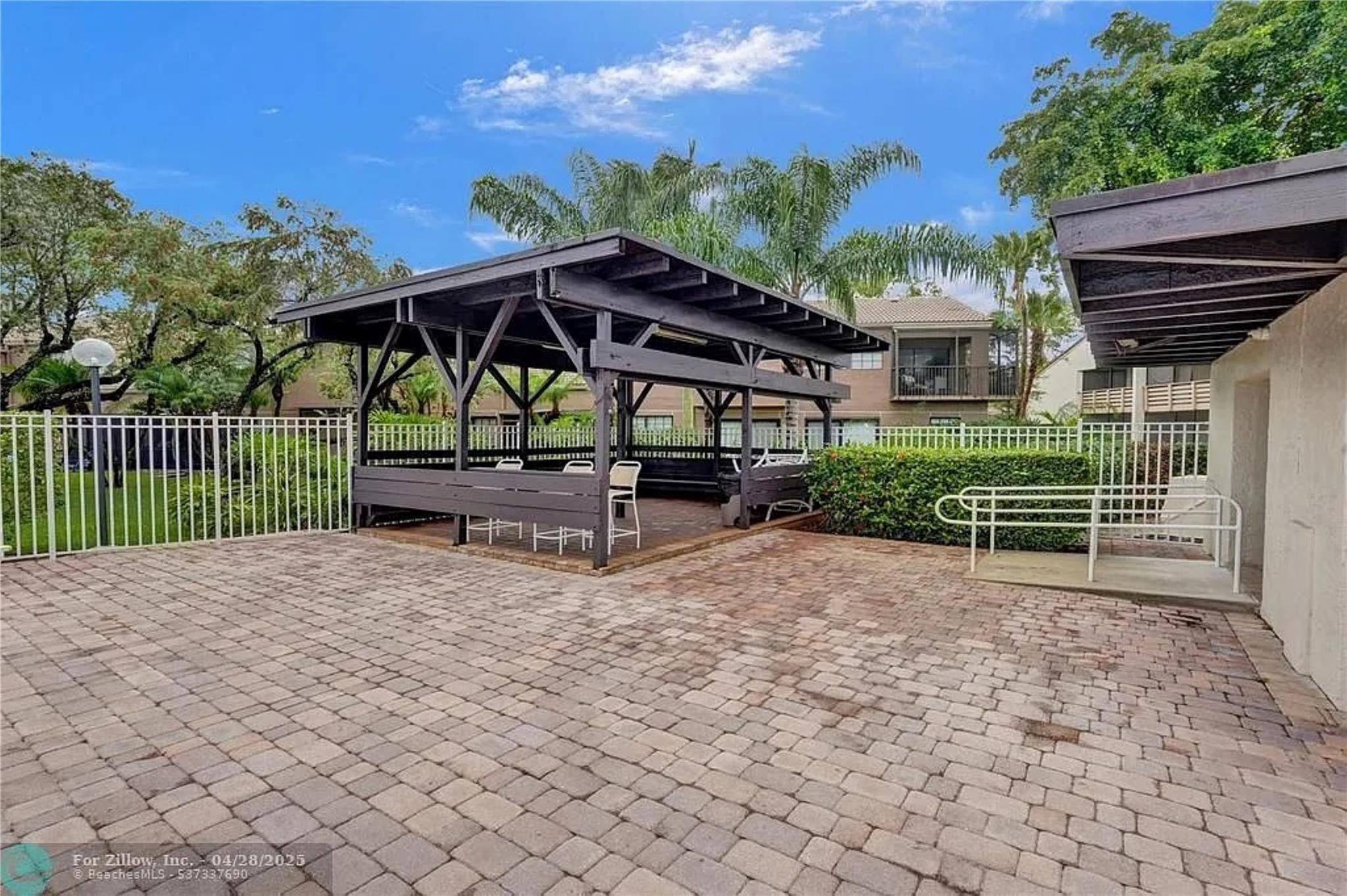 1668 Cypress Pointe Drive 1668, Coral Springs, FL 33071