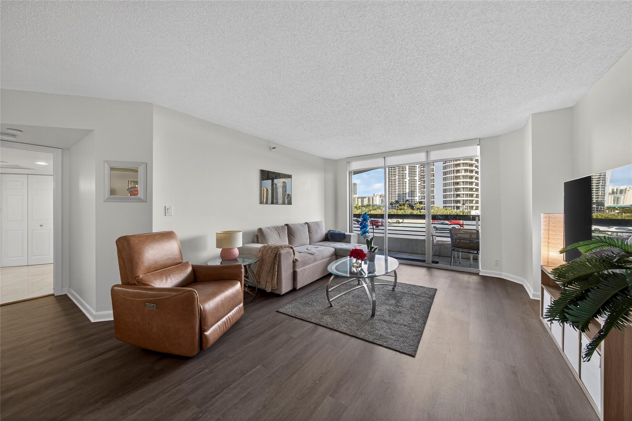 3530 Mystic Pointe Drive 512 Aventura