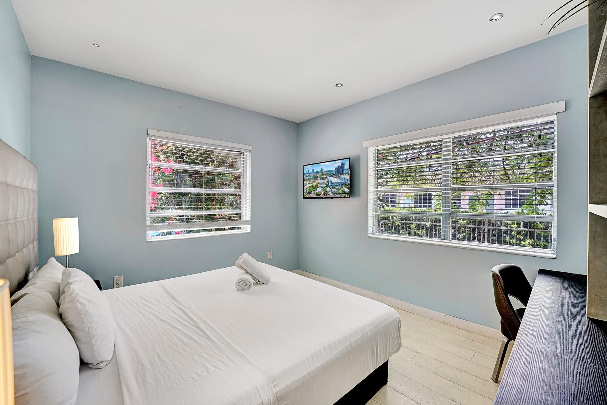 Photo for 560 Michigan Avenue, Miami Beach, FL 33139 - Listing #FX-10502930 560 Michigan Avenue, Miami Beach, FL 33139