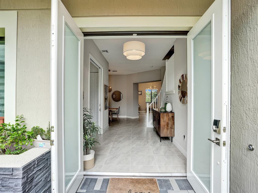 Photo for 10805 Oceano Way, Parkland, FL 33076 - Listing #FX-10428266 10805 Oceano Way, Parkland, FL 33076