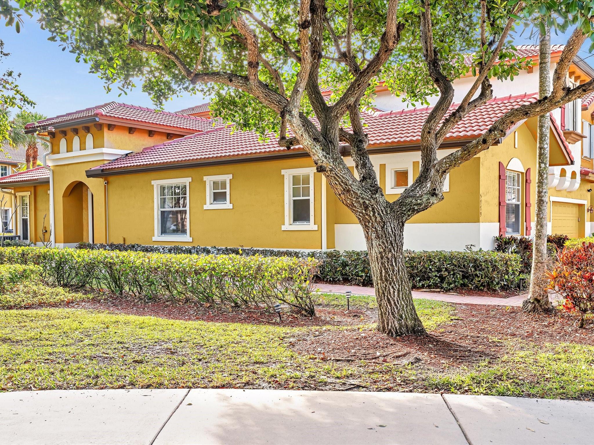 5779 NW 120th Avenue, Coral Springs, FL 33076