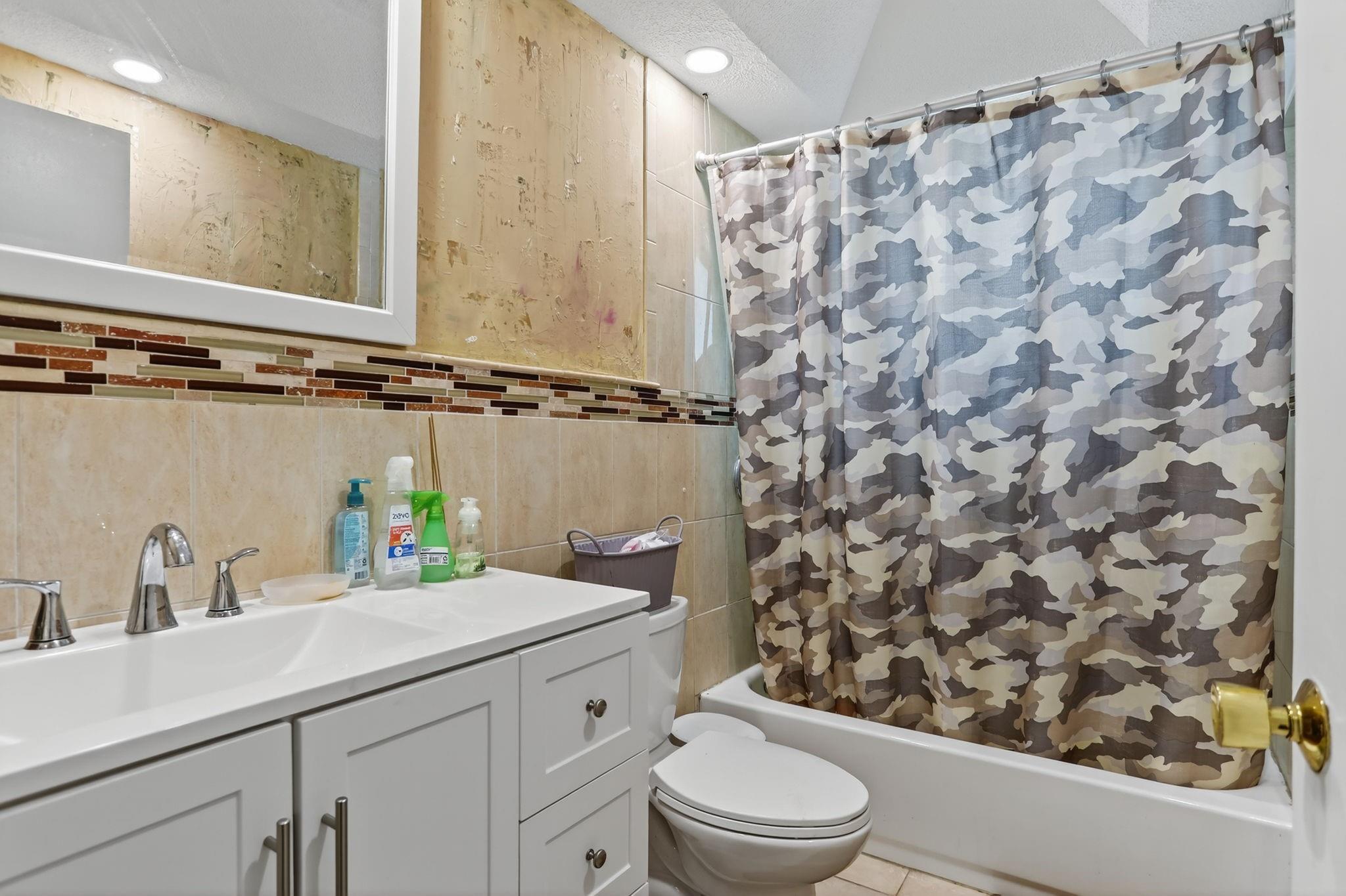 3504 NW 85th Avenue, Coral Springs, FL 33065