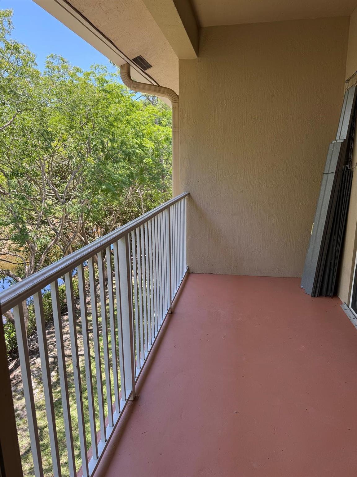 2941 Riverside Drive 303, Coral Springs, FL 33065