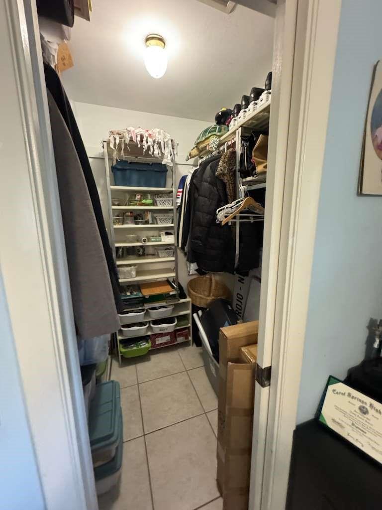 1726 NW 82nd Avenue, Coral Springs, FL 33071