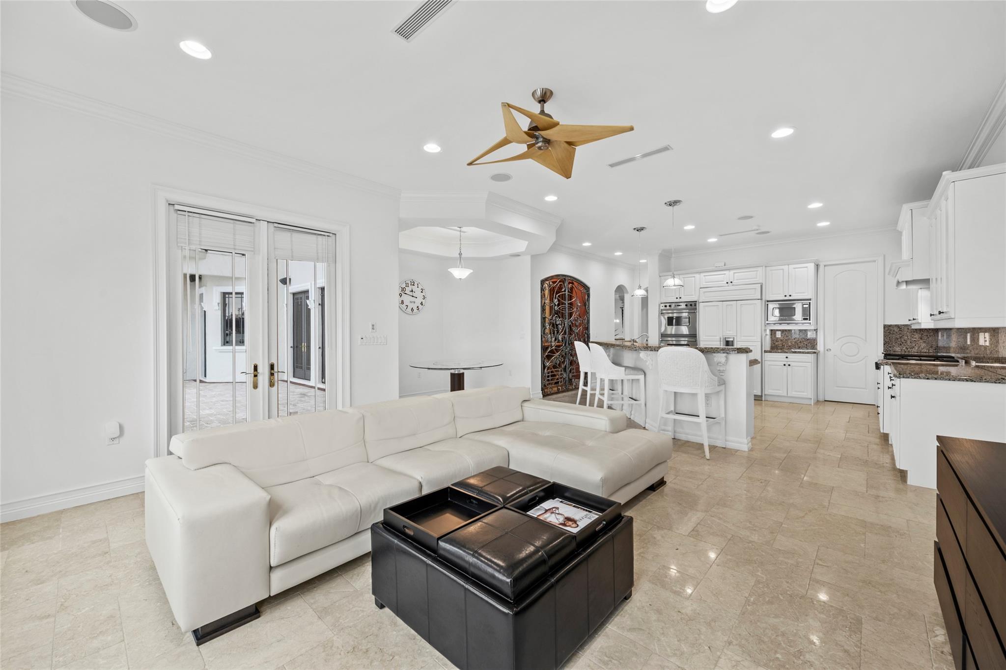 1965 SE 21st Avenue, Fort Lauderdale, FL 33316