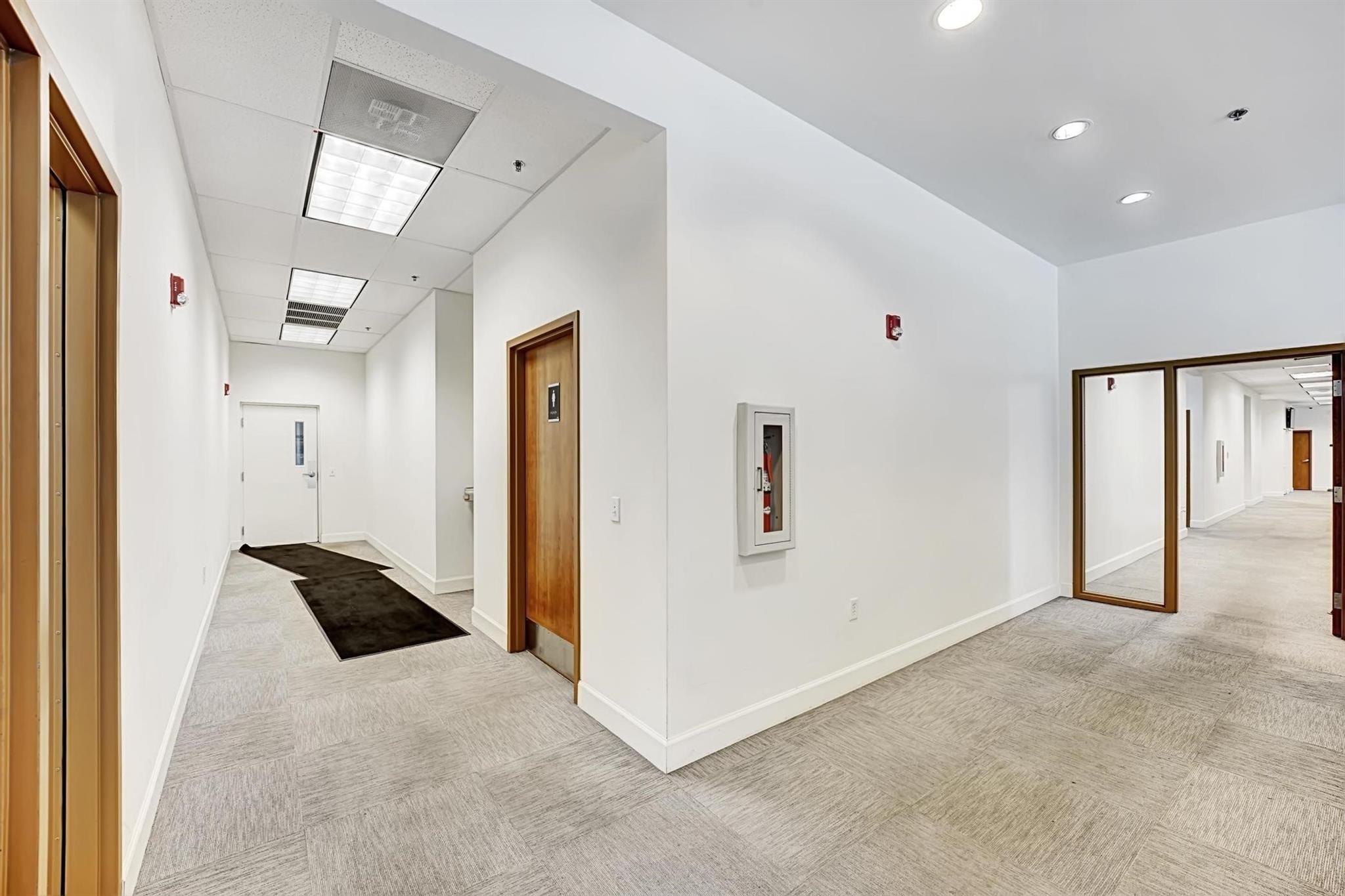 4300 NW 124th Avenue, Coral Springs, FL 33065