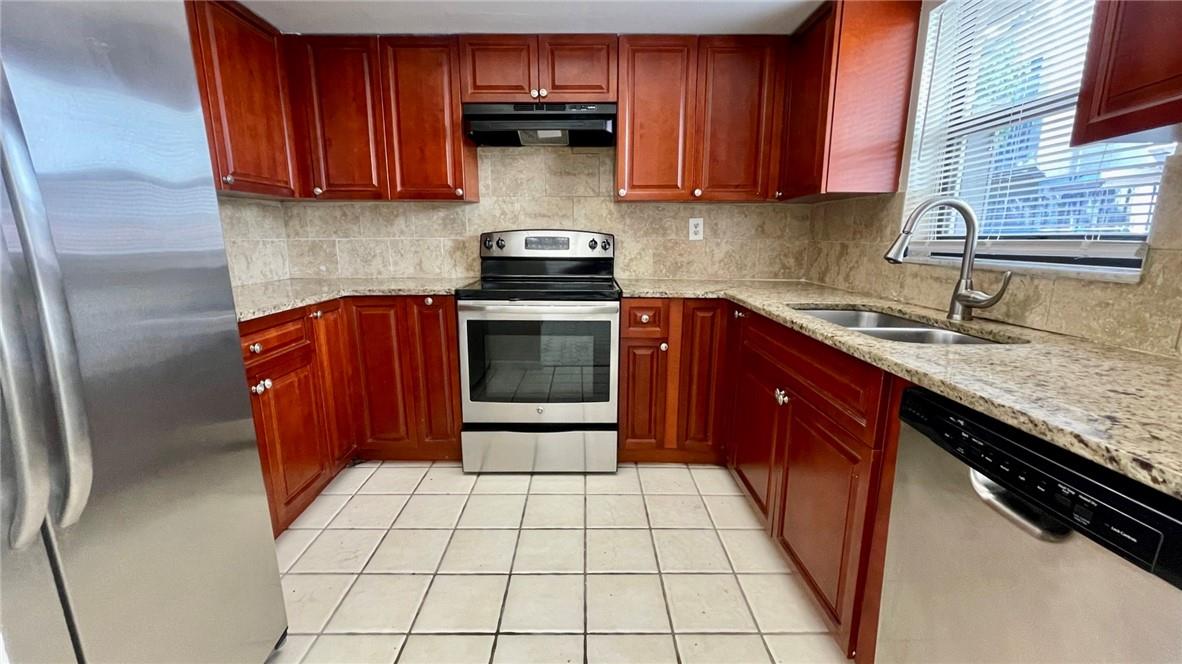 Photo for 3730 NW 115th Avenue, 3, Coral Springs, FL 33065 - listing #FX-10535611 3730 NW 115th Avenue, 3, Coral Springs, FL 33065