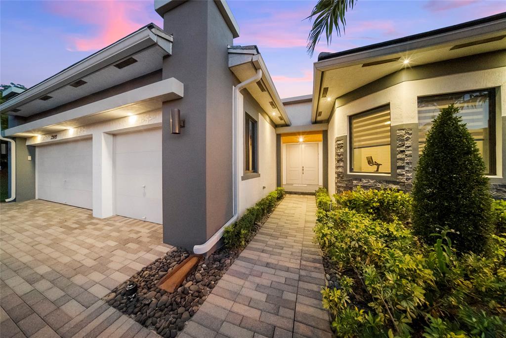 Photo for 10410 S Lago Vista Circle, Parkland, FL 33076 - Listing #FX-10434740 10410 S Lago Vista Circle, Parkland, FL 33076