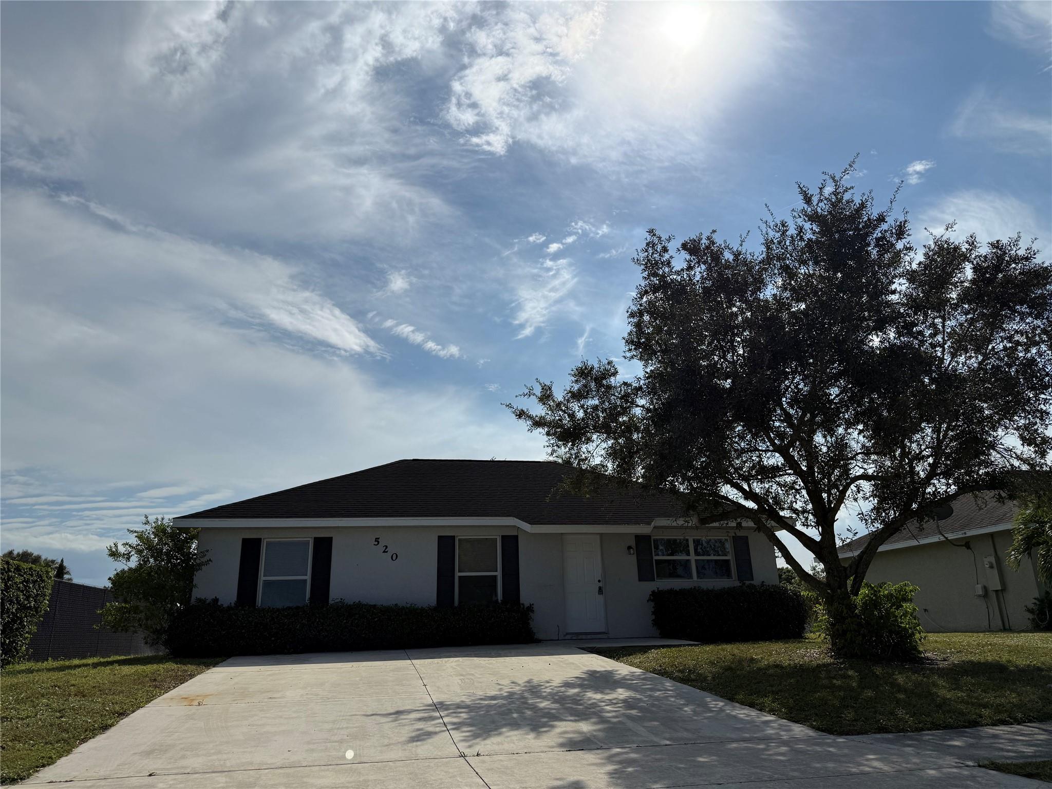Photo for 520 Orchard Park Drive, Clewiston, FL 33440 - listing #FX-10535163 520 Orchard Park Drive, Clewiston, FL 33440