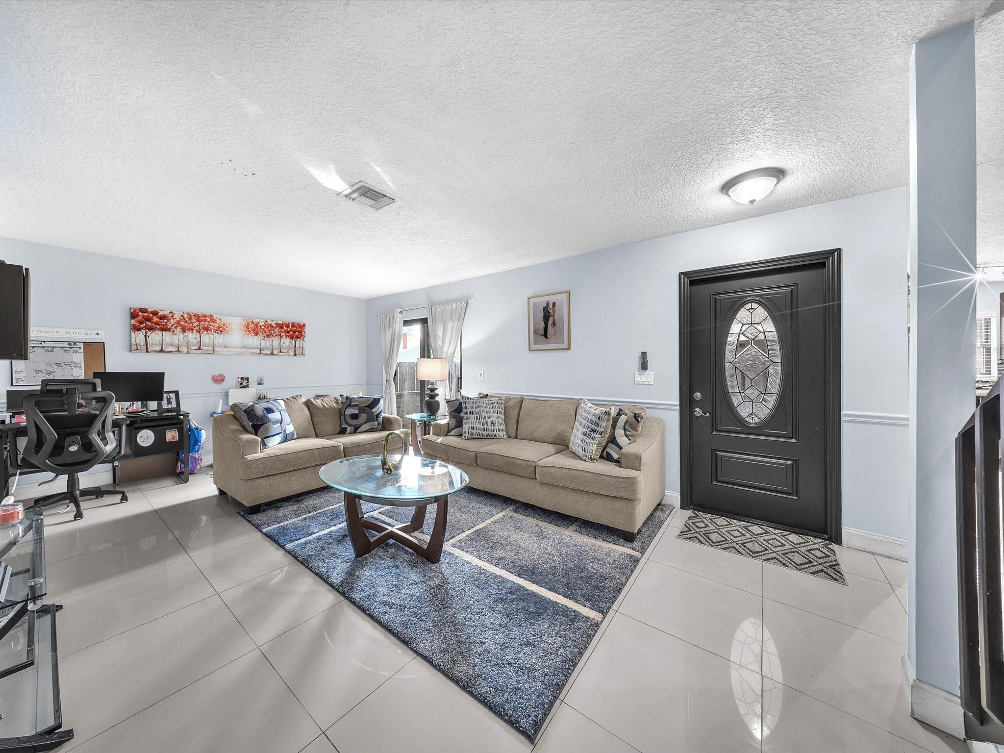 2496 NW 99th Avenue, Coral Springs, FL 33065