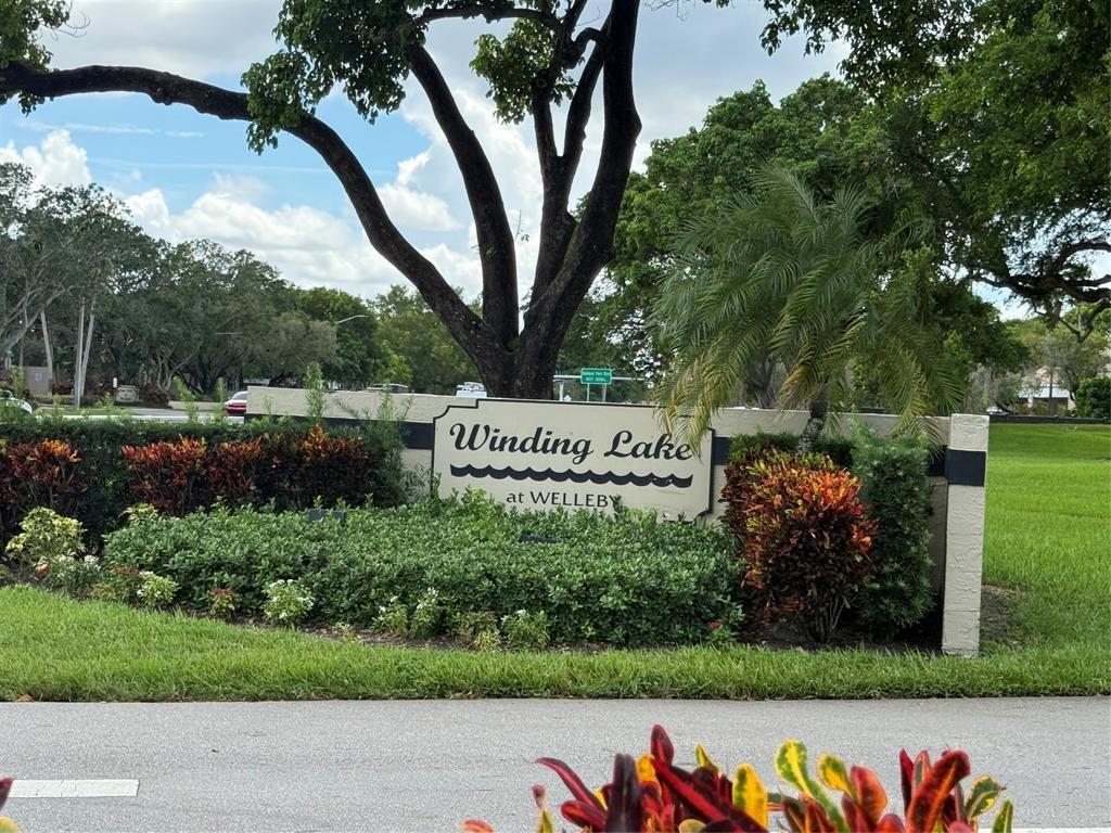 Photo for 10007 Winding Lake Road, Sunrise, FL 33351 - listing #FX-10537027 10007 Winding Lake Road, Sunrise, FL 33351