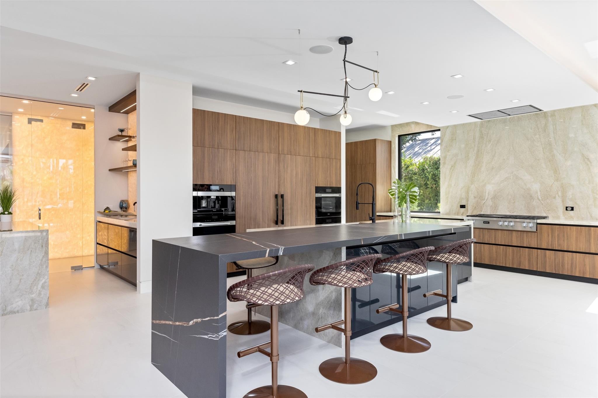 2733 NE 16th Street, Fort Lauderdale, FL 33304