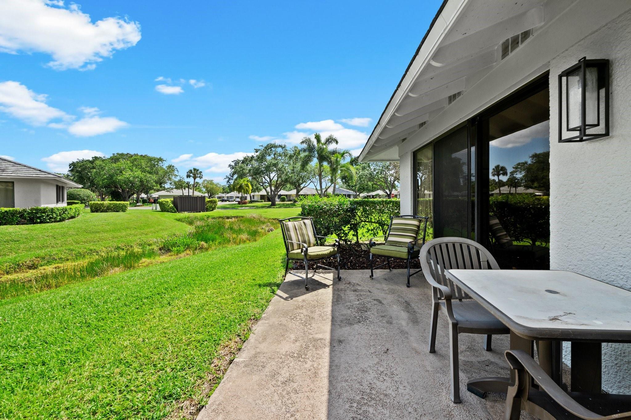 Photo for 616 Club Drive, 616, Palm Beach Gardens, FL 33418 - Listing #FX-10502346 616 Club Drive, 616, Palm Beach Gardens, FL 33418