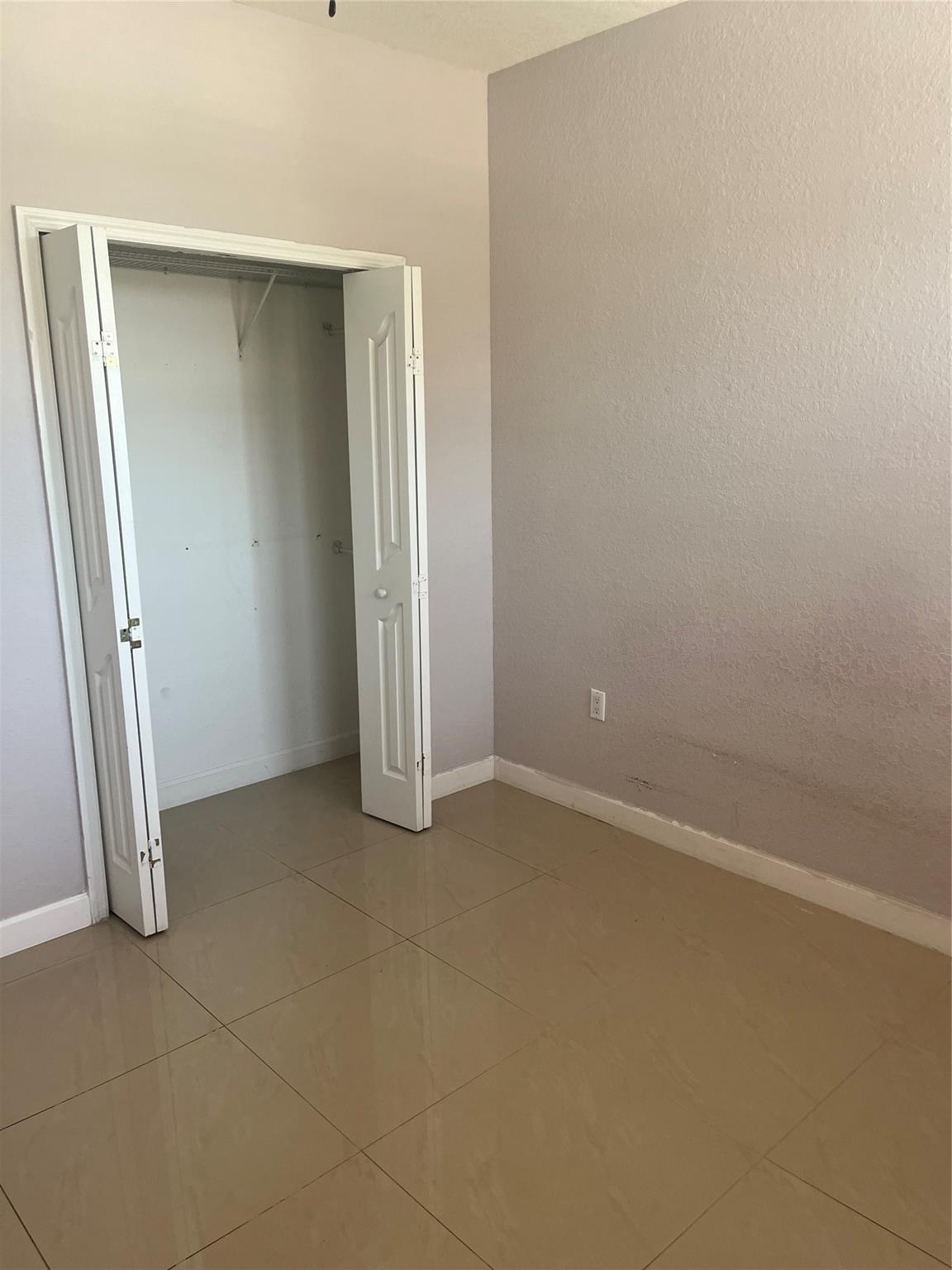 11473 NW 81st Lane 11473, Miami, FL 33178