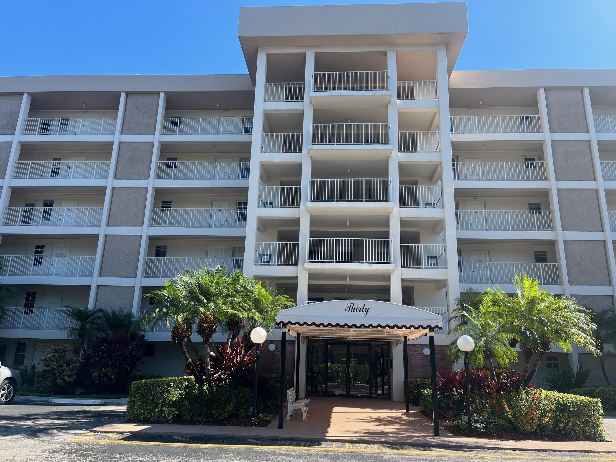 Photo for 2851 S Palm Aire Drive, 610, Pompano Beach, FL 33069 - listing #FX-10533595 2851 S Palm Aire Drive, 610, Pompano Beach, FL 33069