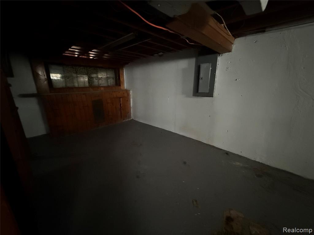 8864 Heyden Street, Detroit, MI 48228 — Photo 15